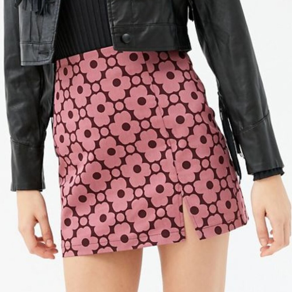 Urban Outfitters Darren Notch Mini Skirt in Pink Floral